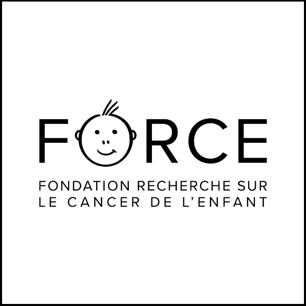 Un enfant atteint de cancer reçoit le soutien de la Fondation Force Recherche, qui œuvre pour financer la recherche et améliorer la qualité de vie des jeunes patients.